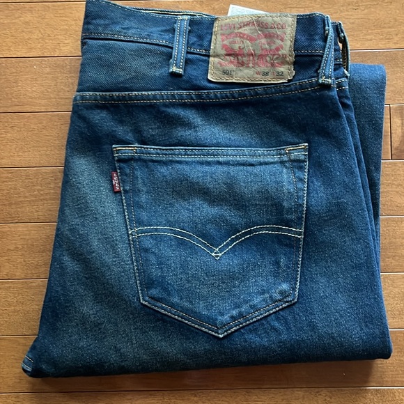 Levi’s 501 Jeans - Picture 4 of 4